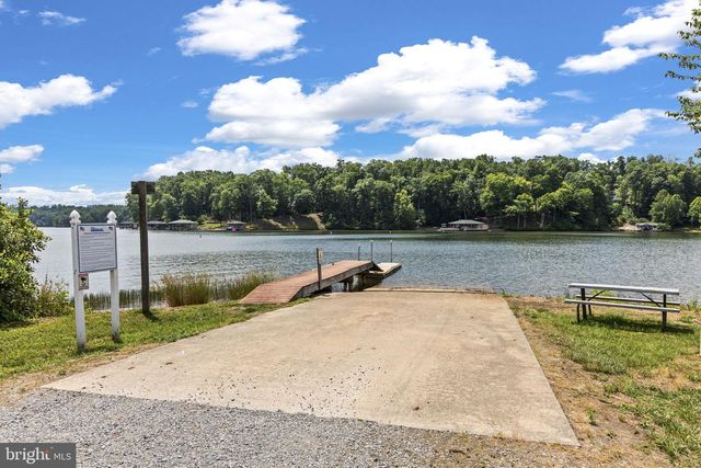 59 PINEWOOD DR, Mineral, VA 23117