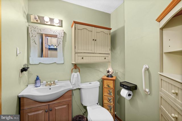 59 PINEWOOD DR, Mineral, VA 23117