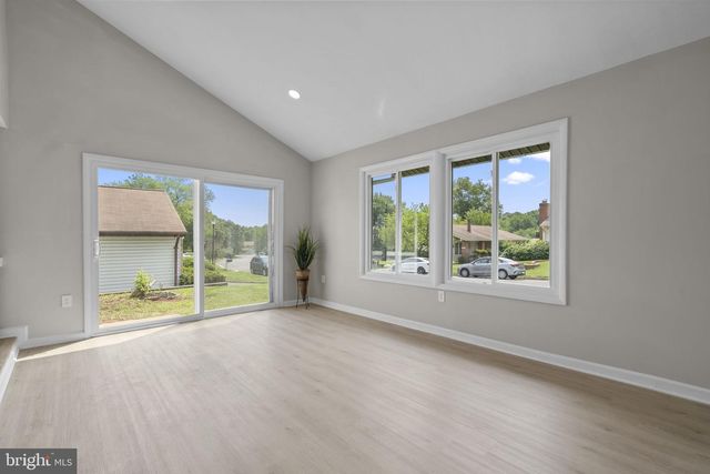 13 WRIGHTWOOD PL, Sterling, VA 20164