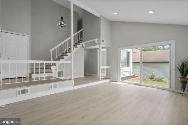 13 WRIGHTWOOD PL, Sterling, VA 20164