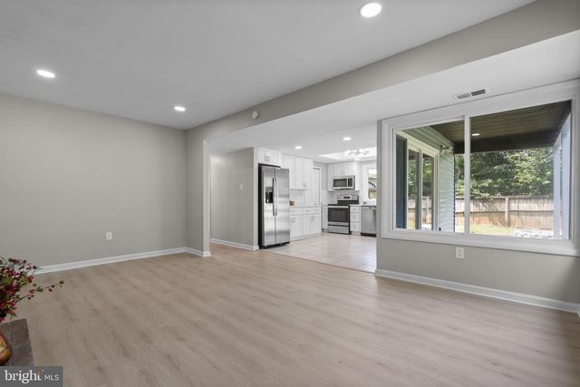 13 WRIGHTWOOD PL, Sterling, VA 20164