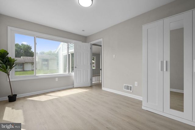 13 WRIGHTWOOD PL, Sterling, VA 20164
