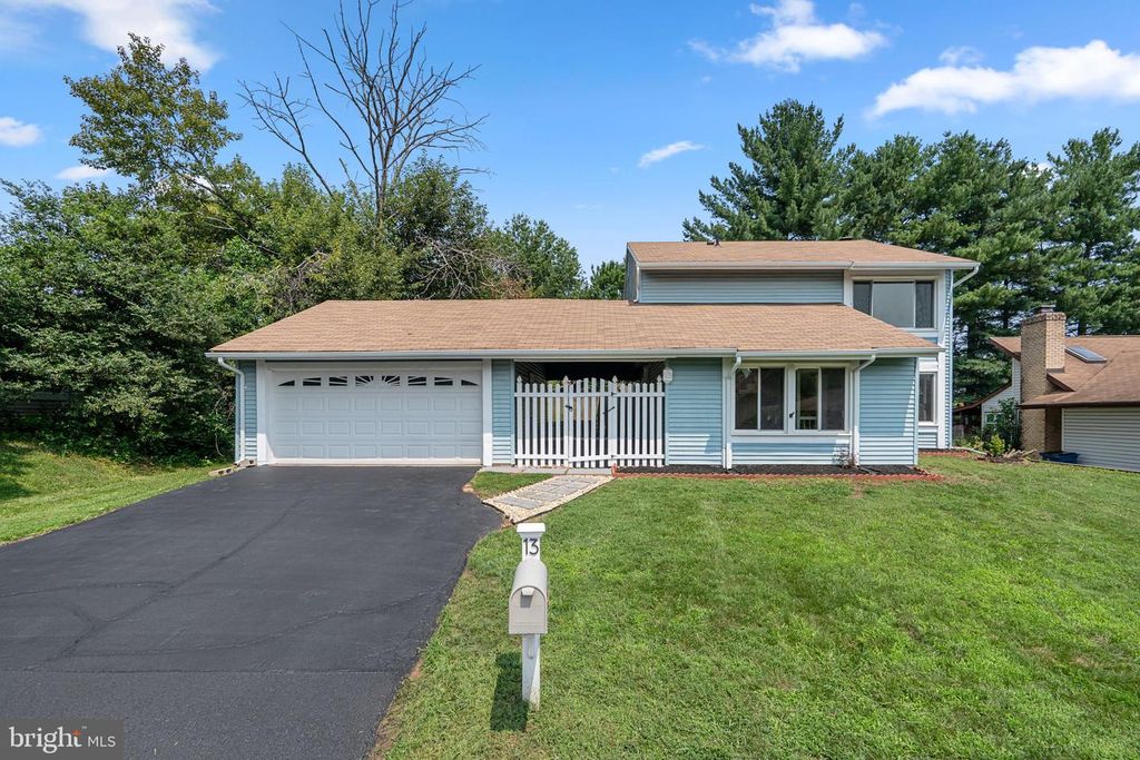 13 WRIGHTWOOD PL, Sterling, VA 20164
