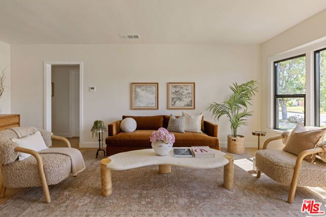 3604 S Muirfield Road, Los Angeles, CA 90016
