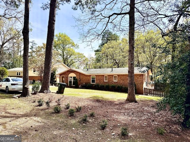 1945 Harts Mill Road NE, Atlanta, GA 30341