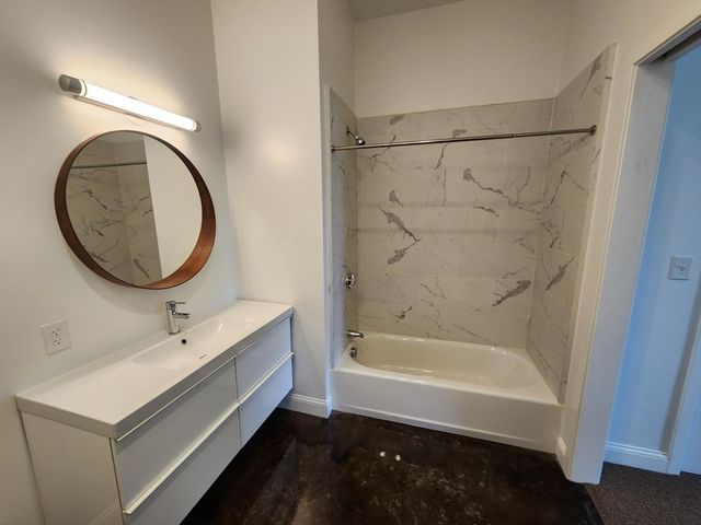 10 Front 302, Weymouth, MA 02188