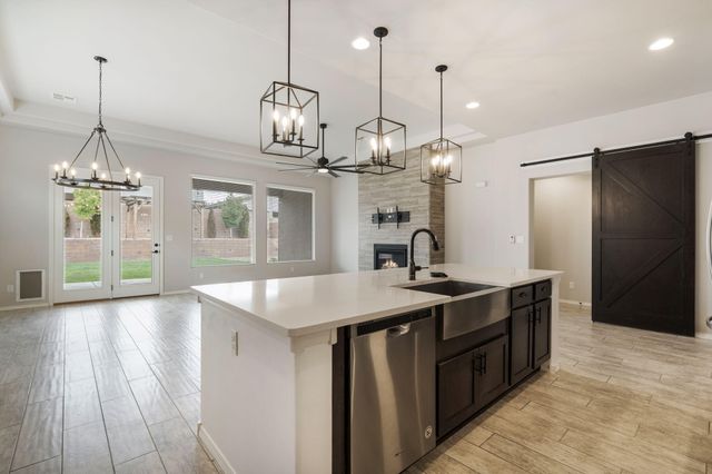 4046 Mountain Loop Trail NE, Rio Rancho, NM 87144