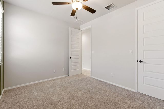 4046 Mountain Loop Trail NE, Rio Rancho, NM 87144