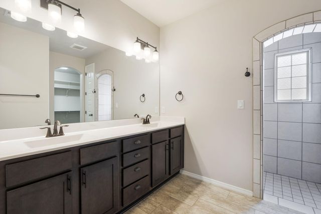 4046 Mountain Loop Trail NE, Rio Rancho, NM 87144