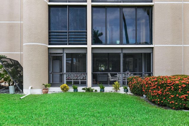 3412 NE Causeway Boulevard 103, Jensen Beach, FL 34957