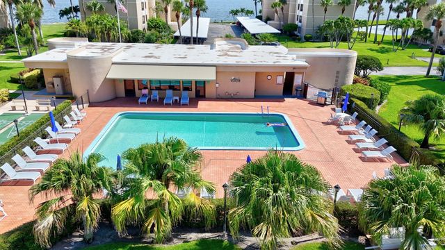 3412 NE Causeway Boulevard 103, Jensen Beach, FL 34957