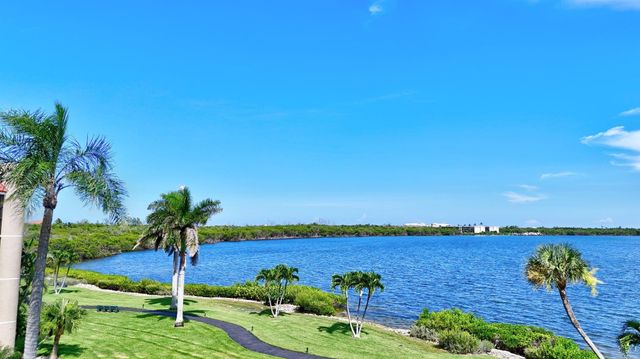 3412 NE Causeway Boulevard 103, Jensen Beach, FL 34957