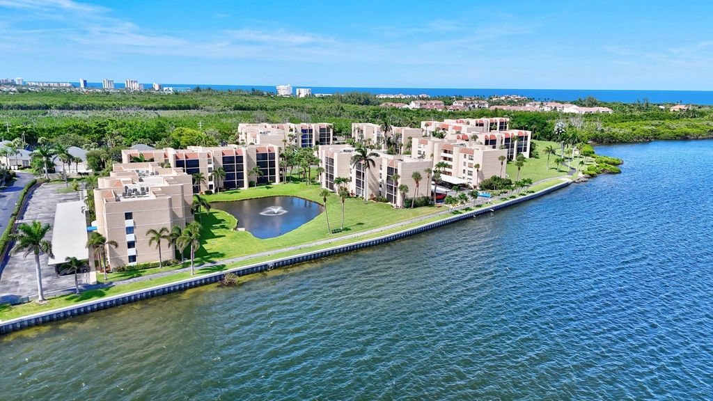 3412 NE Causeway Boulevard 103, Jensen Beach, FL 34957