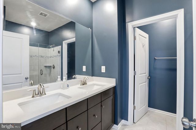 194 TRIBERG DR, Charles Town, WV 25414