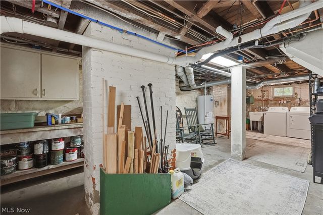 108 W Main Street, South Amherst, OH 44001