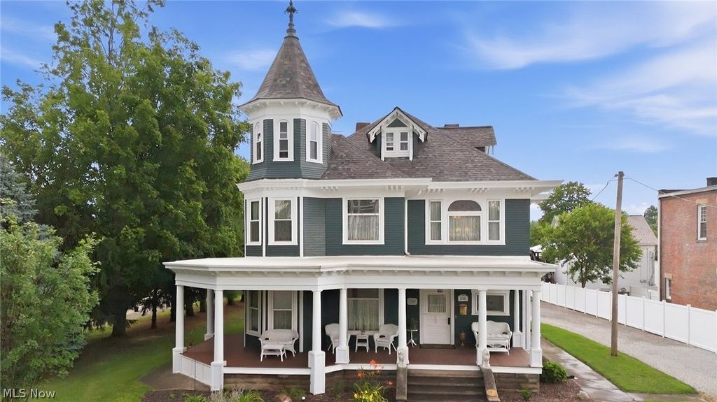 108 W Main Street, South Amherst, OH 44001