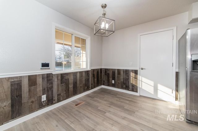 480 E Easy St, Kuna, ID 83634