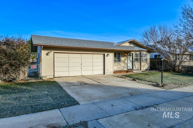 480 E Easy St, Kuna, ID 83634