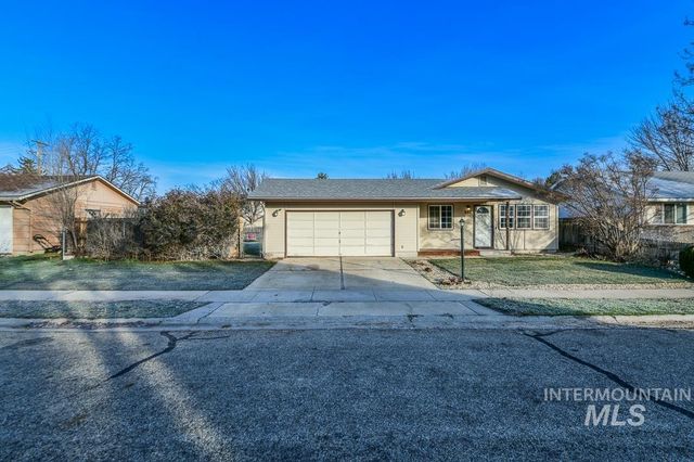 480 E Easy St, Kuna, ID 83634