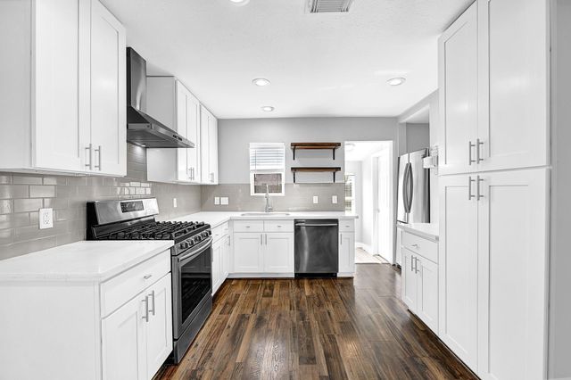 7710 Erath Street, Houston, TX 77023