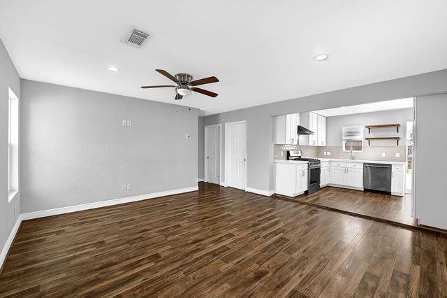 7710 Erath Street, Houston, TX 77023