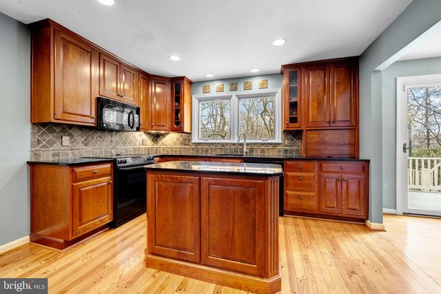 9508 BRIAN JAC LN, Great Falls, VA 22066