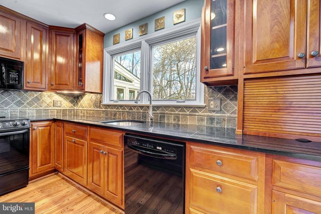 9508 BRIAN JAC LN, Great Falls, VA 22066