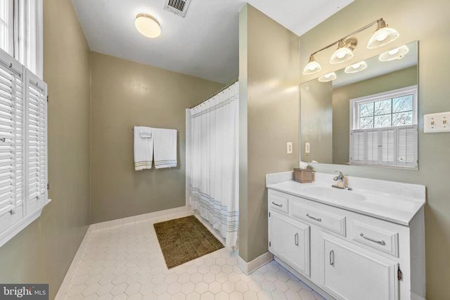 9508 BRIAN JAC LN, Great Falls, VA 22066