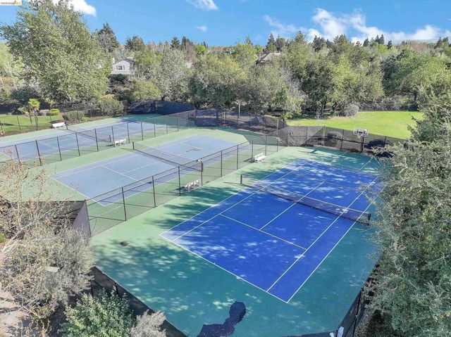 2037 Newton Dr, Brentwood, CA 94513