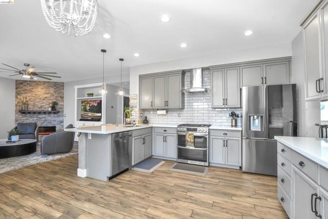 2037 Newton Dr, Brentwood, CA 94513