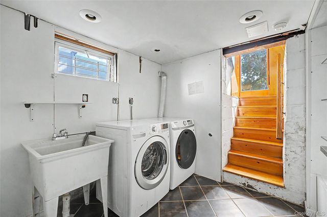 116 West Avenue, Hicksville, NY 11801