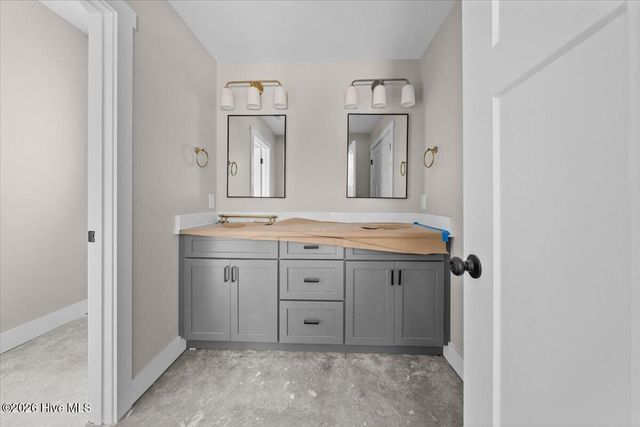 439 E Philadelphia Avenue, Pinebluff, NC 28373