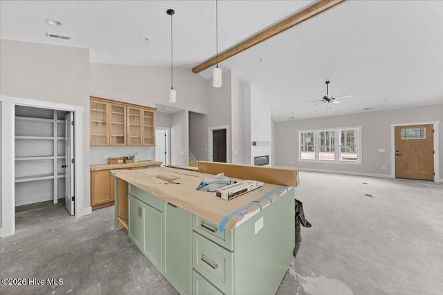 439 E Philadelphia Avenue, Pinebluff, NC 28373