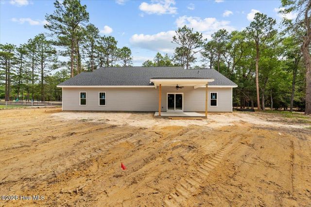 439 E Philadelphia Avenue, Pinebluff, NC 28373