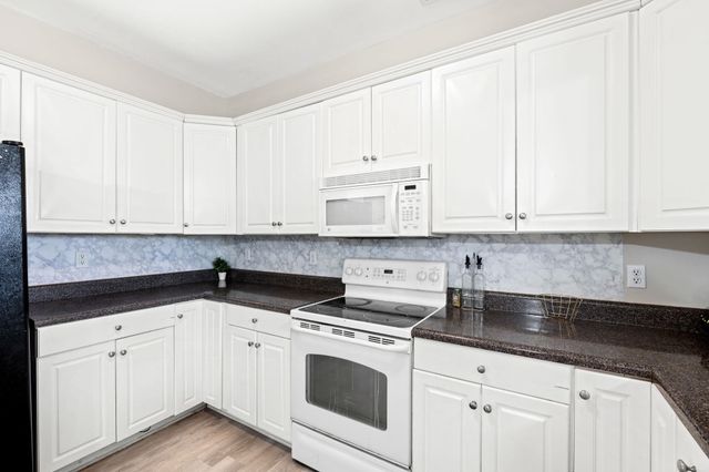 282 Waxberry Court, Boiling Springs, SC 29316