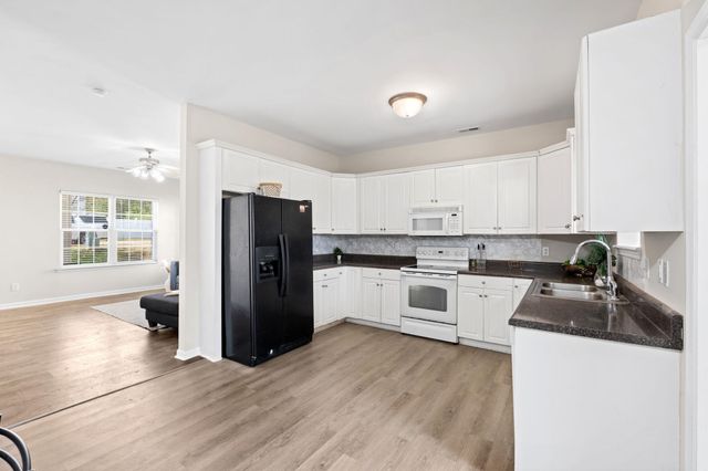 282 Waxberry Court, Boiling Springs, SC 29316