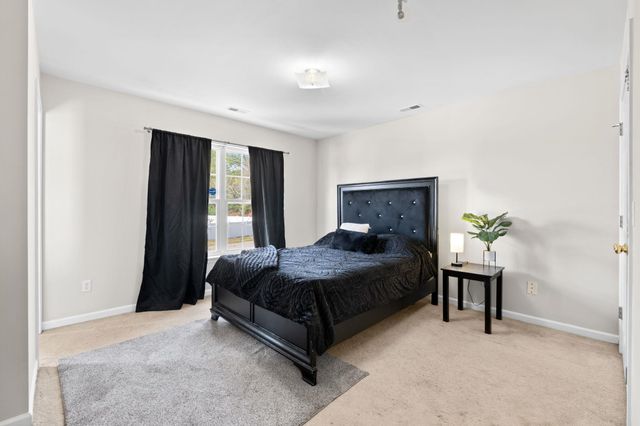 282 Waxberry Court, Boiling Springs, SC 29316