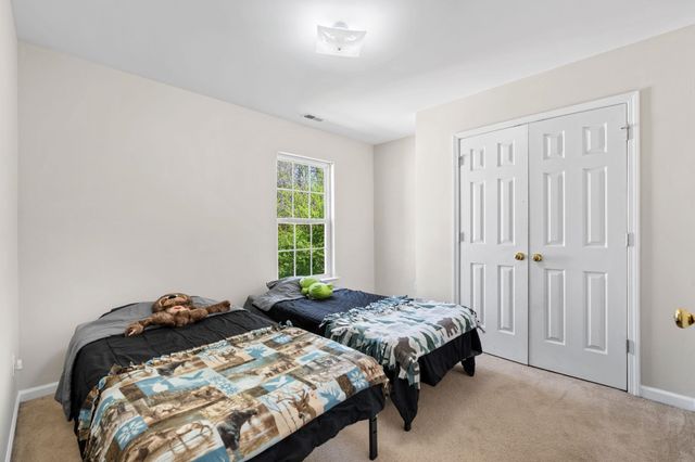 282 Waxberry Court, Boiling Springs, SC 29316