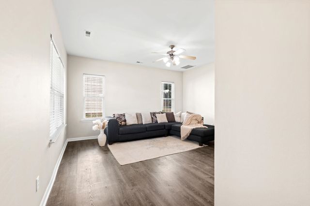 282 Waxberry Court, Boiling Springs, SC 29316