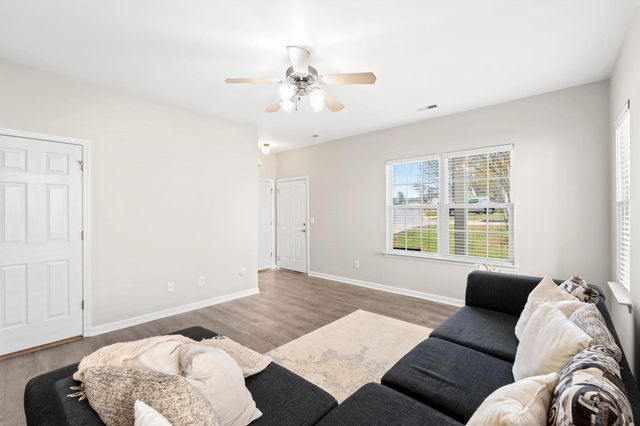 282 Waxberry Court, Boiling Springs, SC 29316