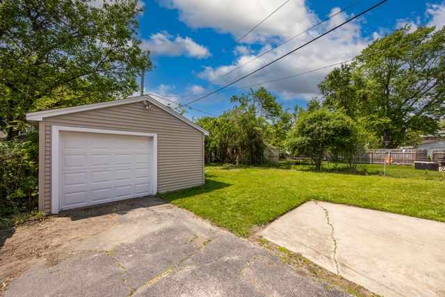 4117 W 99th Street, Oak Lawn, IL 60453
