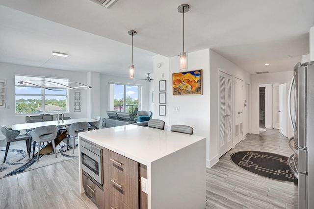 236 SE 5th Avenue 312, Delray Beach, FL 33483