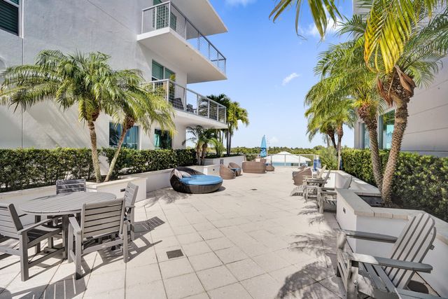 236 SE 5th Avenue 312, Delray Beach, FL 33483