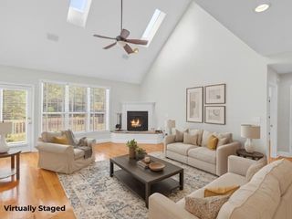 250 Thornberg Drive, Tallahassee, FL 32312