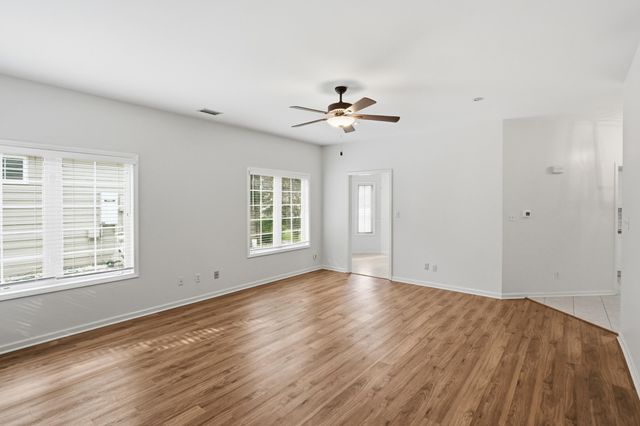 10513 Ontario Drive, Winfield, IN 46307