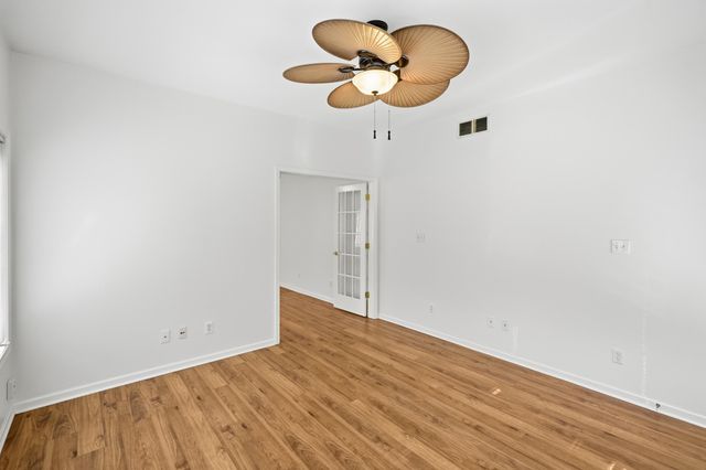 10513 Ontario Drive, Winfield, IN 46307