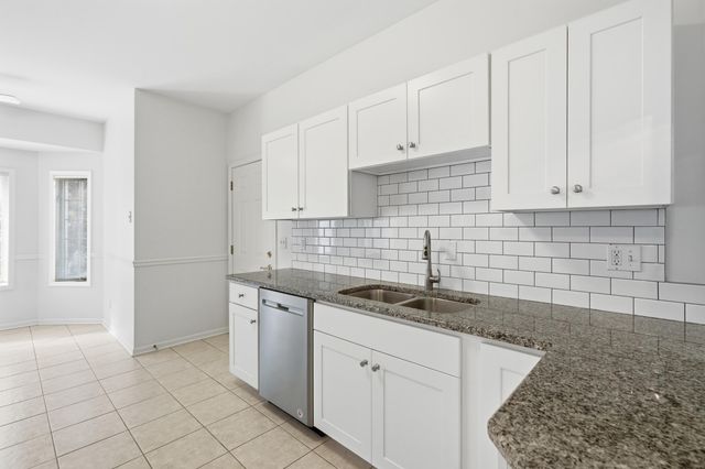 10513 Ontario Drive, Winfield, IN 46307