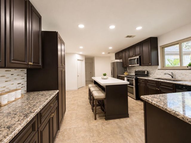 12407 Adams Run Drive, Cypress, TX 77429