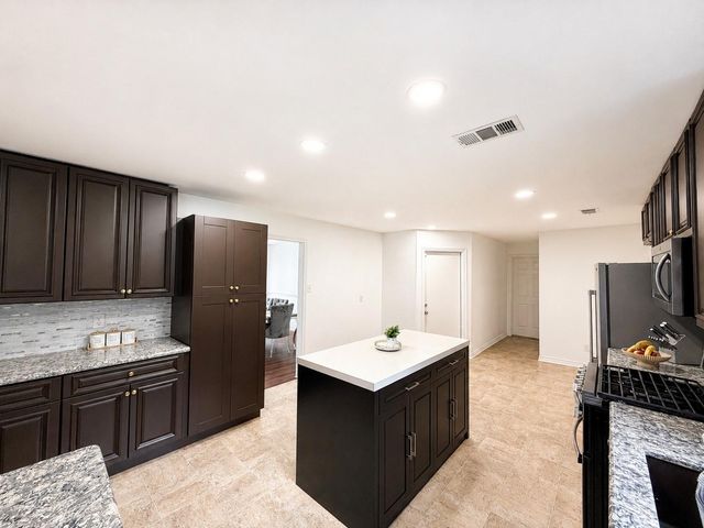 12407 Adams Run Drive, Cypress, TX 77429