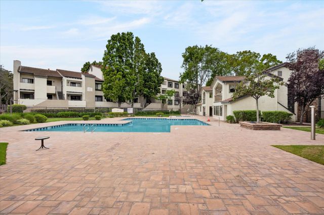 880 E Fremont Avenue 423, Sunnyvale, CA 94087